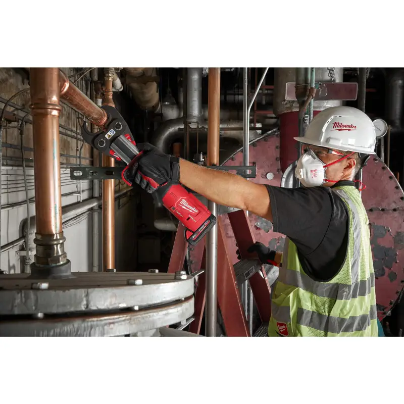M18 ONEBLHPT-302C Geberit Mapress Set - Sertisseuse ONE KEY 18V, 2Ah, 3 Mâchoires (15/22/28) Geberit Mapress M18 ONEBLHPT-302C Geberit Mapress Set - Sertisseuse ONE KEY 18V, 2Ah, 3 Mâchoires (15/22/28) Geberit Mapress