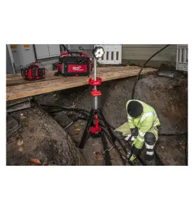 M18 SAL2-502B - Projecteur trépied de chantier 18V, 5Ah, 2800 Lumens
