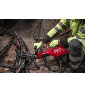 M18 HSFC125R-802C Force Logic™ coupe câble 125mm, One-Key, 18V, 8Ah, capacité de coupe jusqu'à 125 mm Milwaukee ref 4933499331