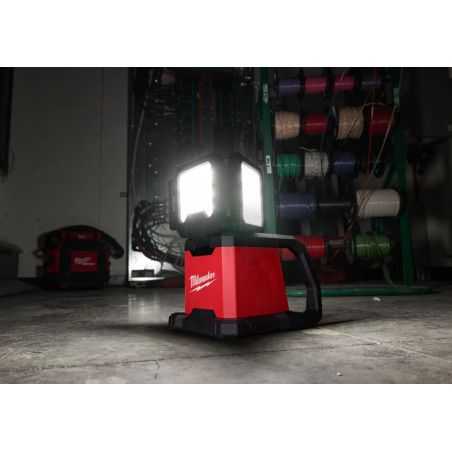 M18 MDTL-0 - Projecteur de chantier multidirectionnel 18V, sans batterie, 4500 Lumens Milwaukee ref 4933498149