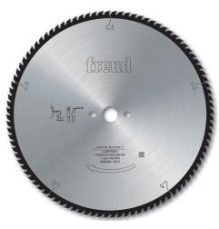 Lame pyramidale pour la coupe de métaux non ferreux/PVC/Alu D600 4,7/4 AL32 Z144