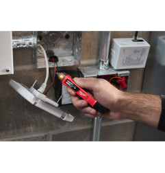 Ncvddf - Détecteur De Tension Sans Contact À Double Plage Avec Lampe Torche  12–1000V & 90–1000V 4933500162 Milwaukee