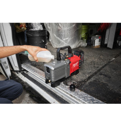 M18 Fvp5-801 - Pompe À Vide 18V, 8Ah  4933499248 Milwaukee