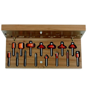 Vente de OUTILLAGE CMT  ref 70000100 CMT, numéro 2744 / cmt_70000100 à 358,33 €HT soit 429,99 €TTC. 