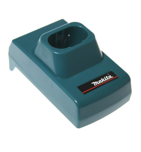 Vente de Adaptateur de chargeur adp04 acc.makita, numéro 21396 / makita-accessoires_193947-6 à 62,27 €HT soit 74,72 €TTC. 