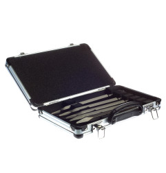 Vente de Coffret 2 pic 3 burin sds+ acc.makita, numéro 22138 / makita-accessoires_D-16368 à 41,66 €HT soit 49,99 €TTC. 