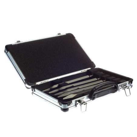 Vente de Coffret 2 pic 3 burin sds+ acc.makita, numéro 22138 / makita-accessoires_D-16368 à 41,66 €HT soit 49,99 €TTC. 
