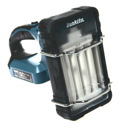 Vente de Lampe torche li-ion 36v acc.makita, numéro 24142 / makita-accessoires_STEXBML360 à 62,27 €HT soit 74,72 €TTC. 