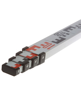 Vente de Mire en aluminium 4m acc.makita, numéro 24338 / makita-accessoires_P-46414 à 73,01 €HT soit 87,61 €TTC. 