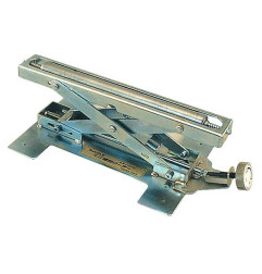 Vente de Servante a rouleau 250kg acc.makita, numéro 25029 / makita-accessoires_A-11259 à 132,56 €HT soit 159,07 €TTC. 