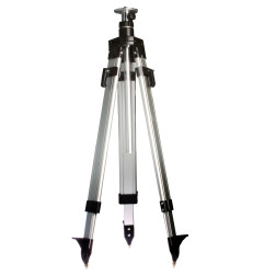 Vente de Trepied a cremaillere 1,80m acc.makita, numéro 25246 / makita-accessoires_775027 à 126,99 €HT soit 152,39 €TTC. 