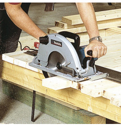 Scie circulaire 2100 W Ø 270 mm MAKITA 5103R