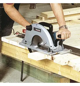 Scie circulaire 2100 W Ø 270 mm Makita ref 5103R
