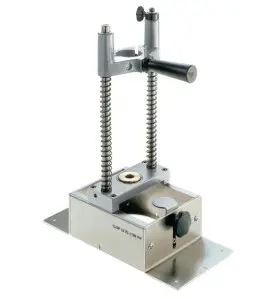 Dispositif de percage pour ossature bois ref761988